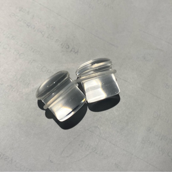 New Clear Glass Single Flare Plugs, size 1/2 inch - Picture 2 of 2